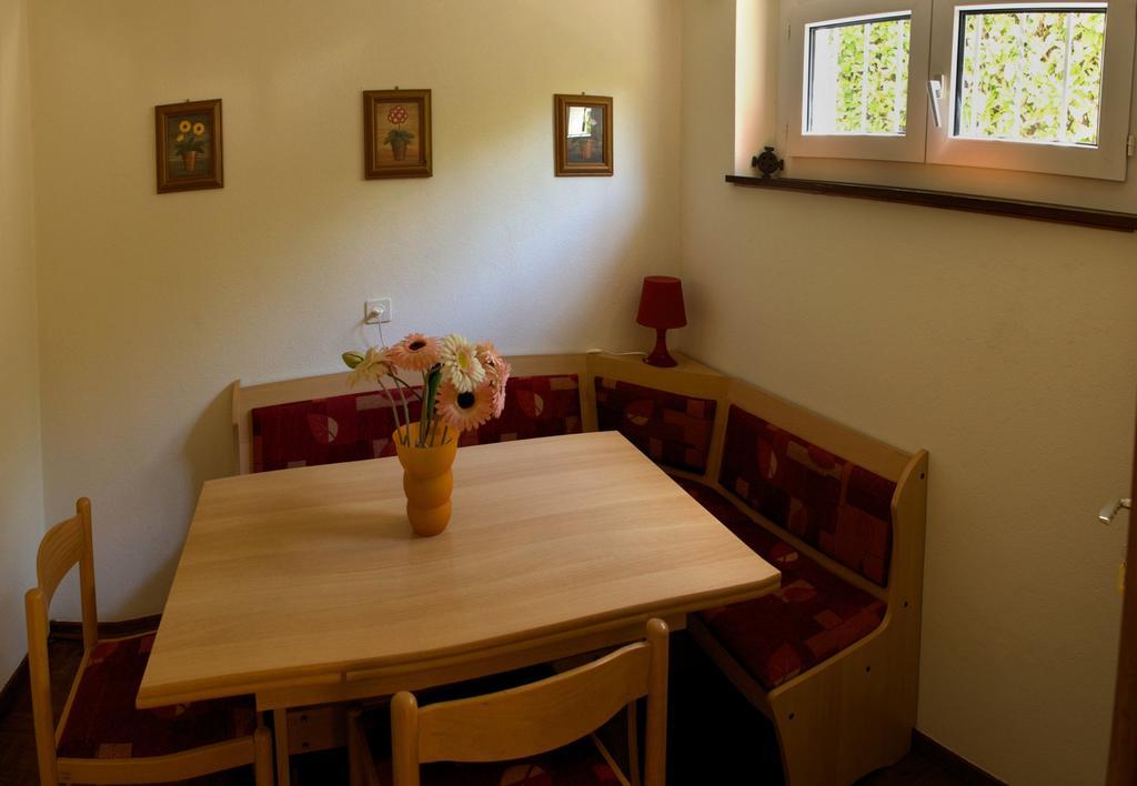 Casa Alice Lejlighed Locarno Værelse billede